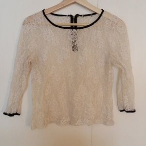 Lace 3/4 length shirt